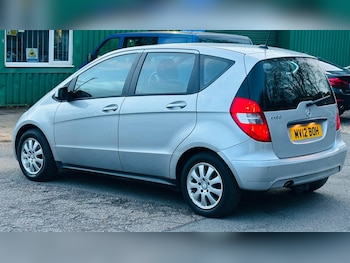 Used Mercedes-Benz A-Class 2012 for sale - 77395862: Photo