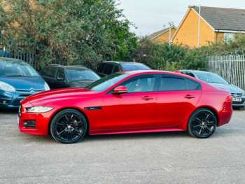 Used Jaguar XE 2017 for sale - 74777163: Photo
