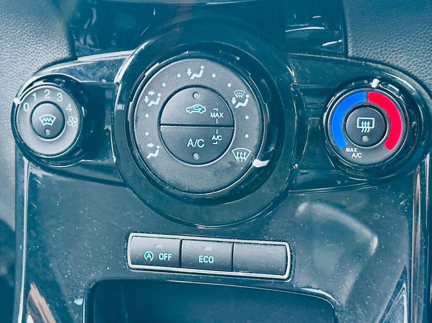 Used Ford Fiesta 2015 for sale - 77358530: Photo 23