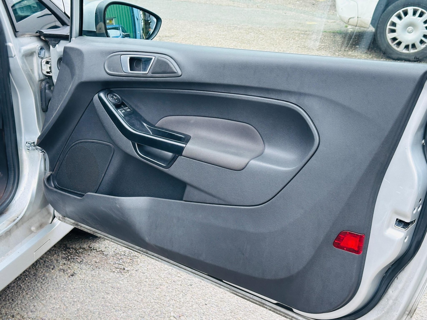 Used Ford Fiesta 2015 for sale - 77358530: Photo 27