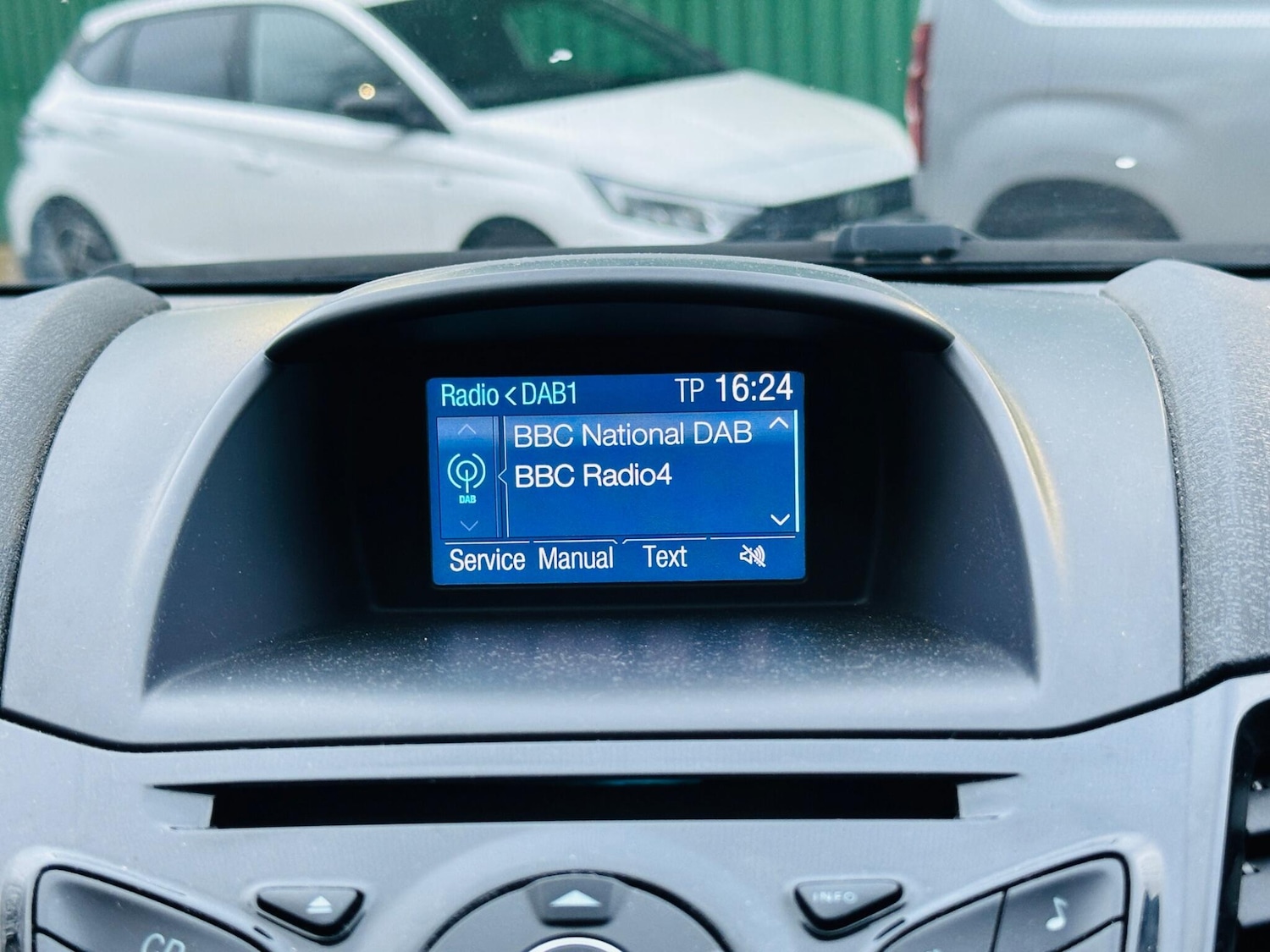 Used Ford Fiesta 2015 for sale - 77358530: Photo 29