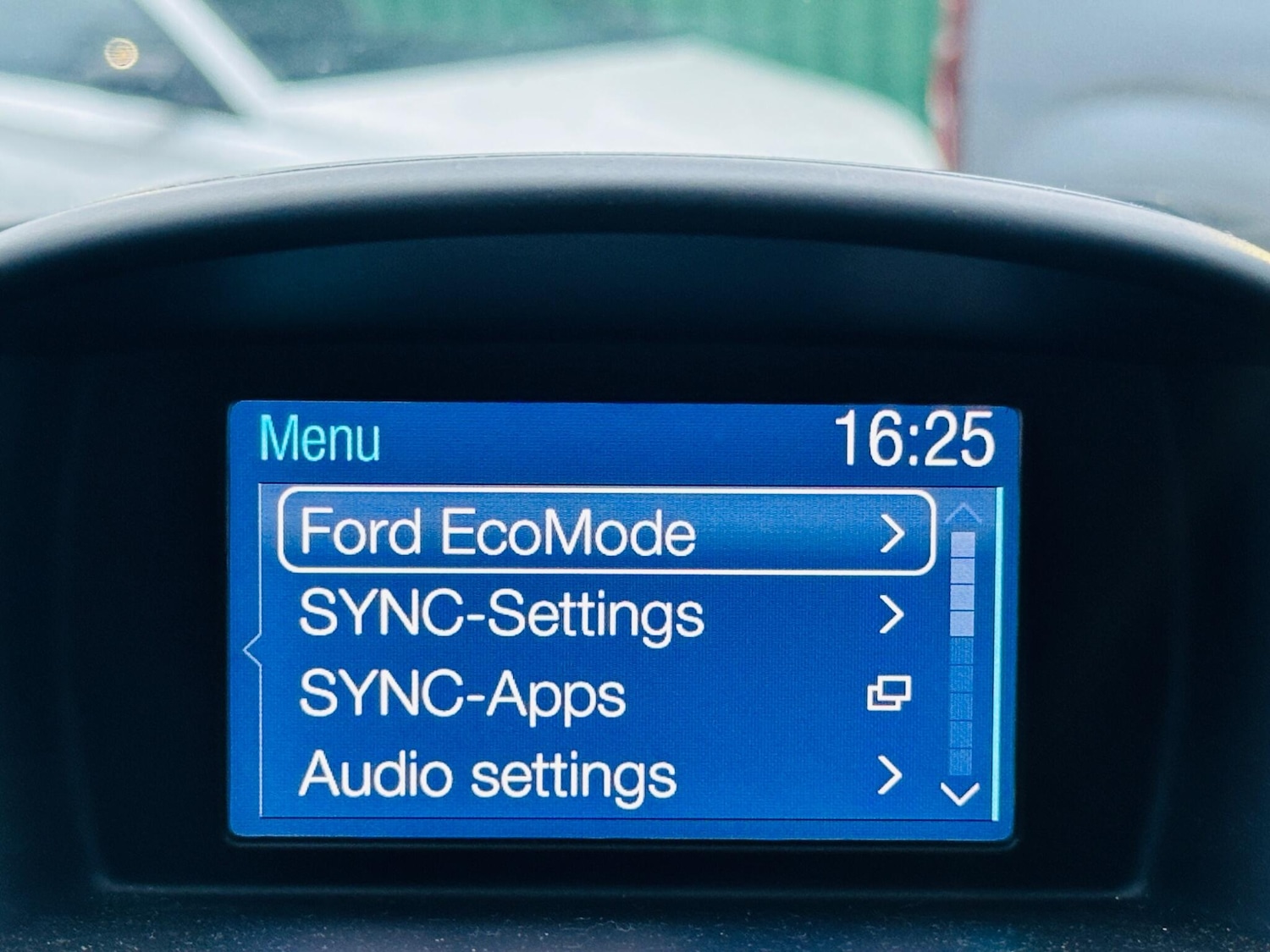 Used Ford Fiesta 2015 for sale - 77358530: Photo 31