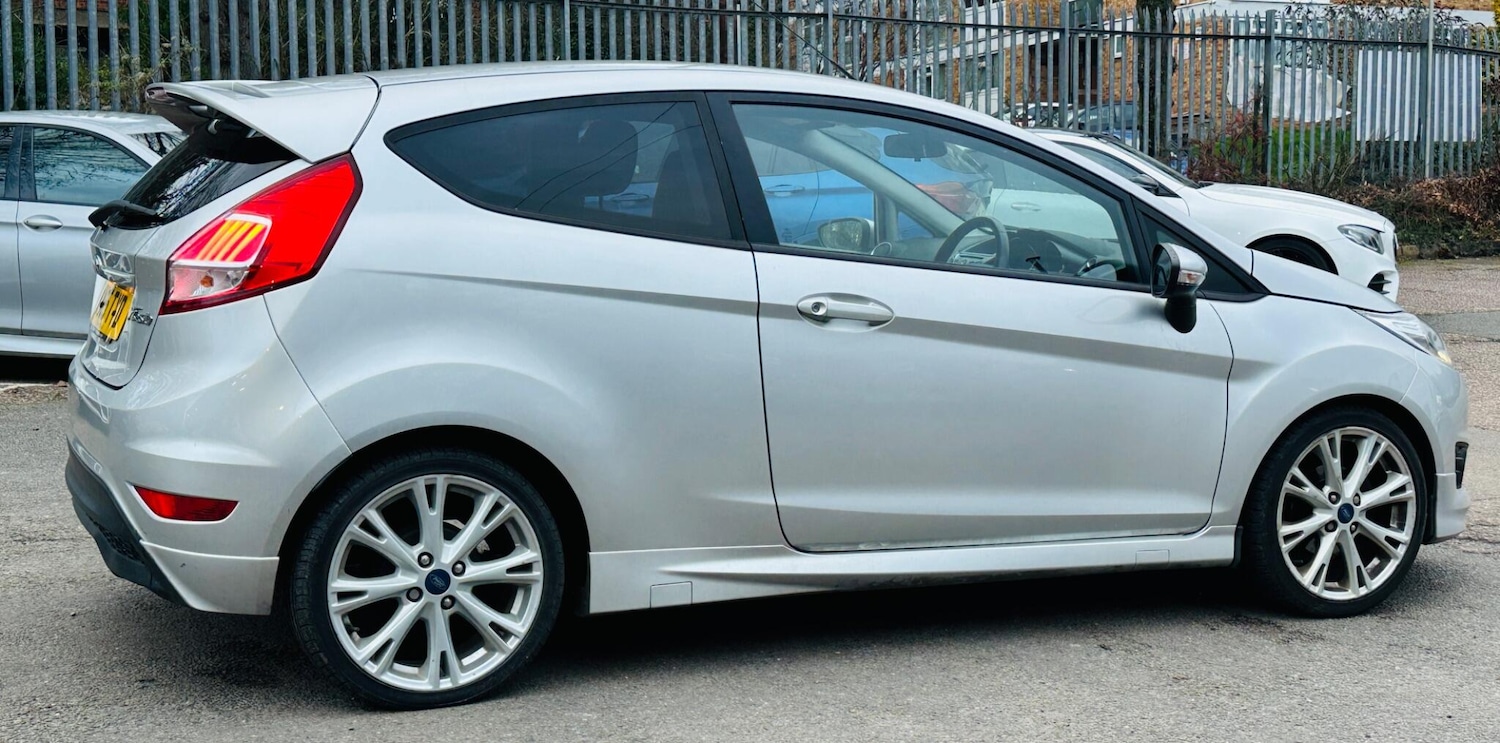 Used Ford Fiesta 2015 for sale - 77358530: Photo 34