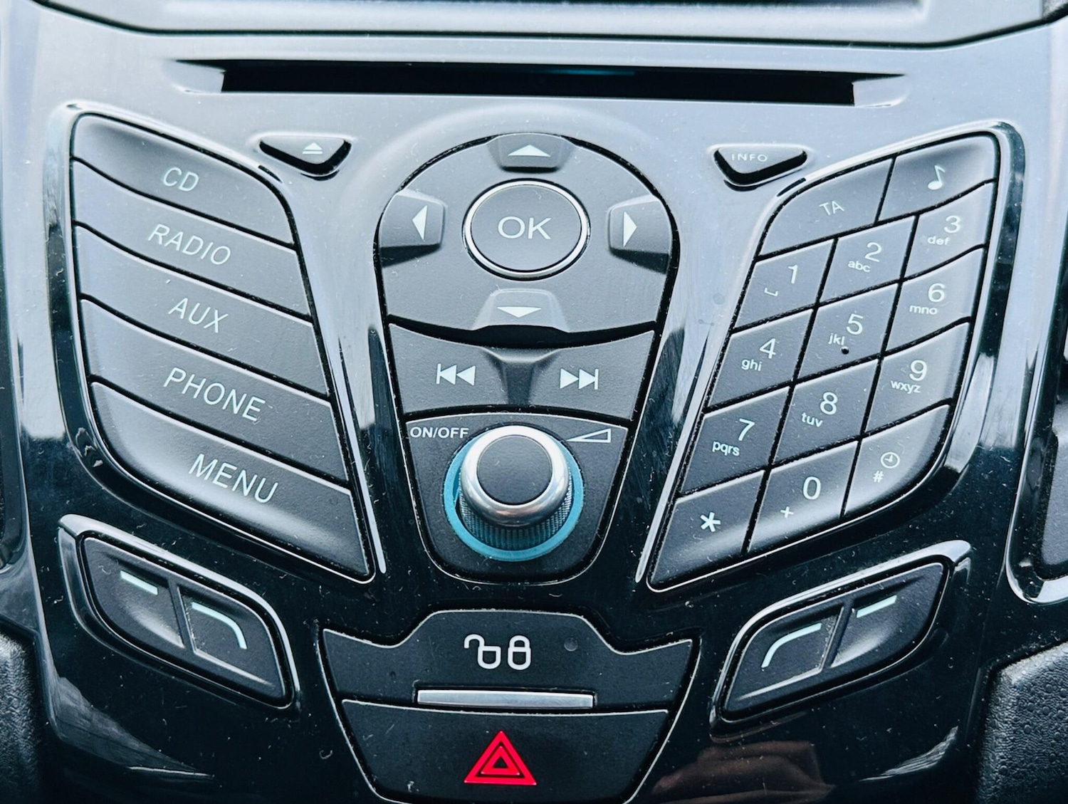 Used Ford Fiesta 2015 for sale - 77358530: Photo 36