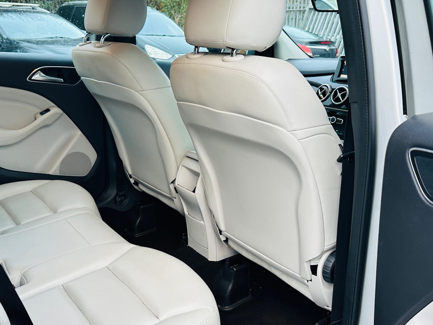 Used Mercedes-Benz B Class 2013 for sale - 76849628: Photo 27