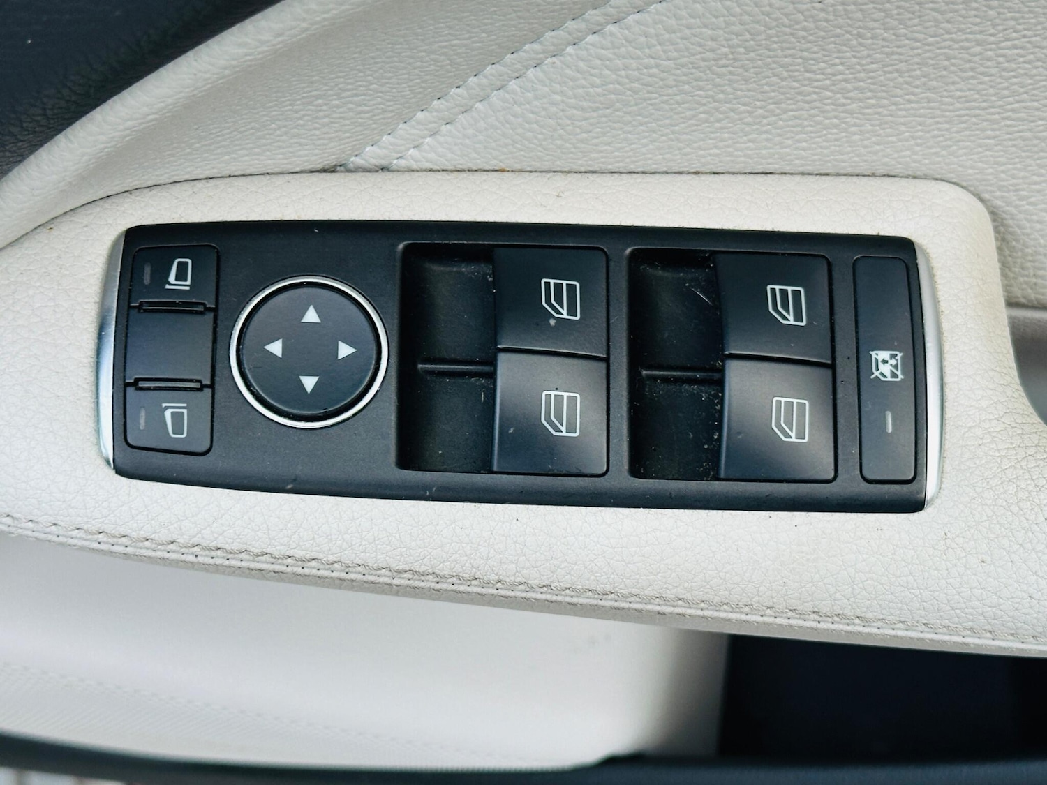 Used Mercedes-Benz B Class 2013 for sale - 76849628: Photo 28