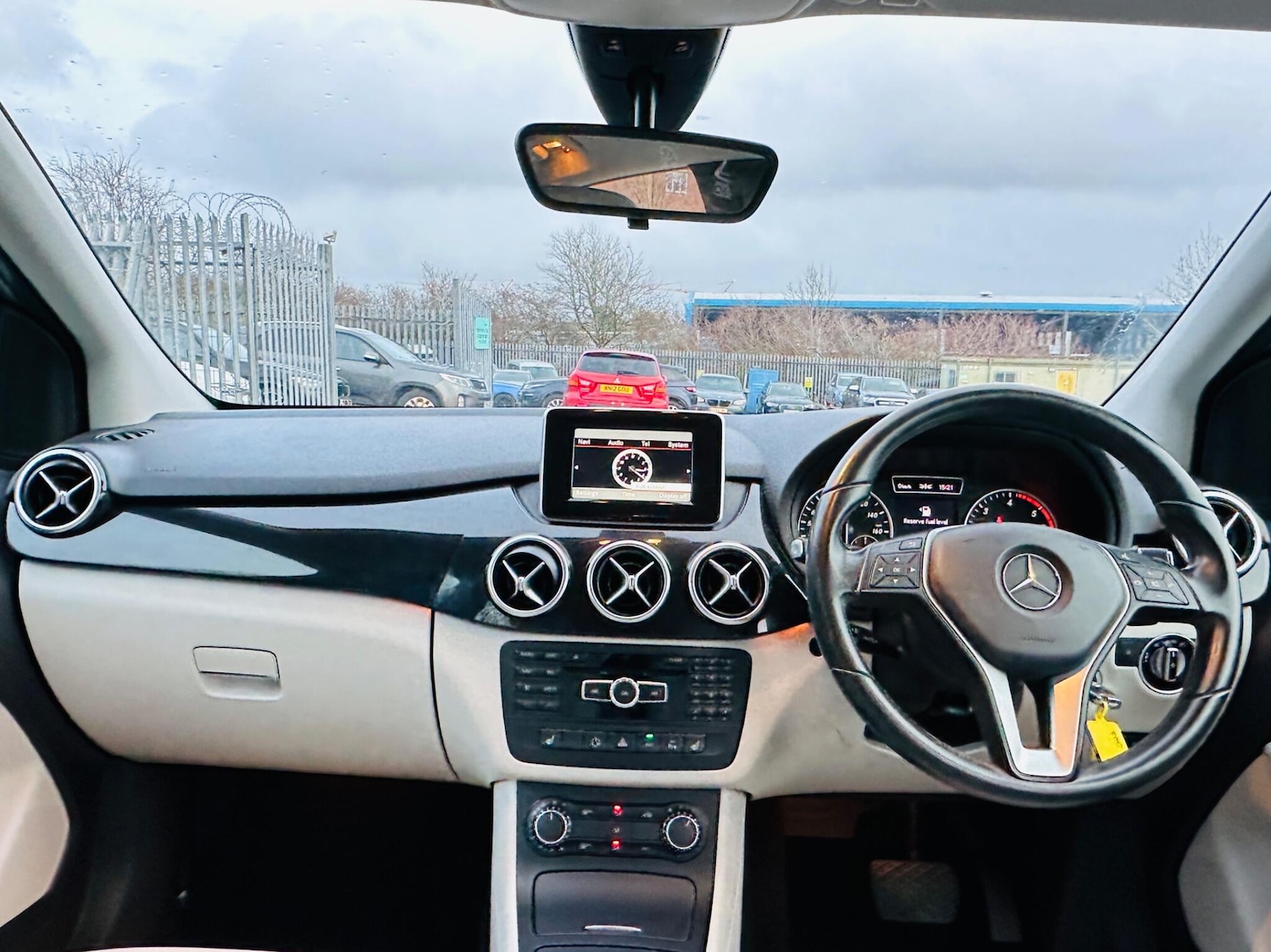 Used Mercedes-Benz B Class 2013 for sale - 76849628: Photo 3