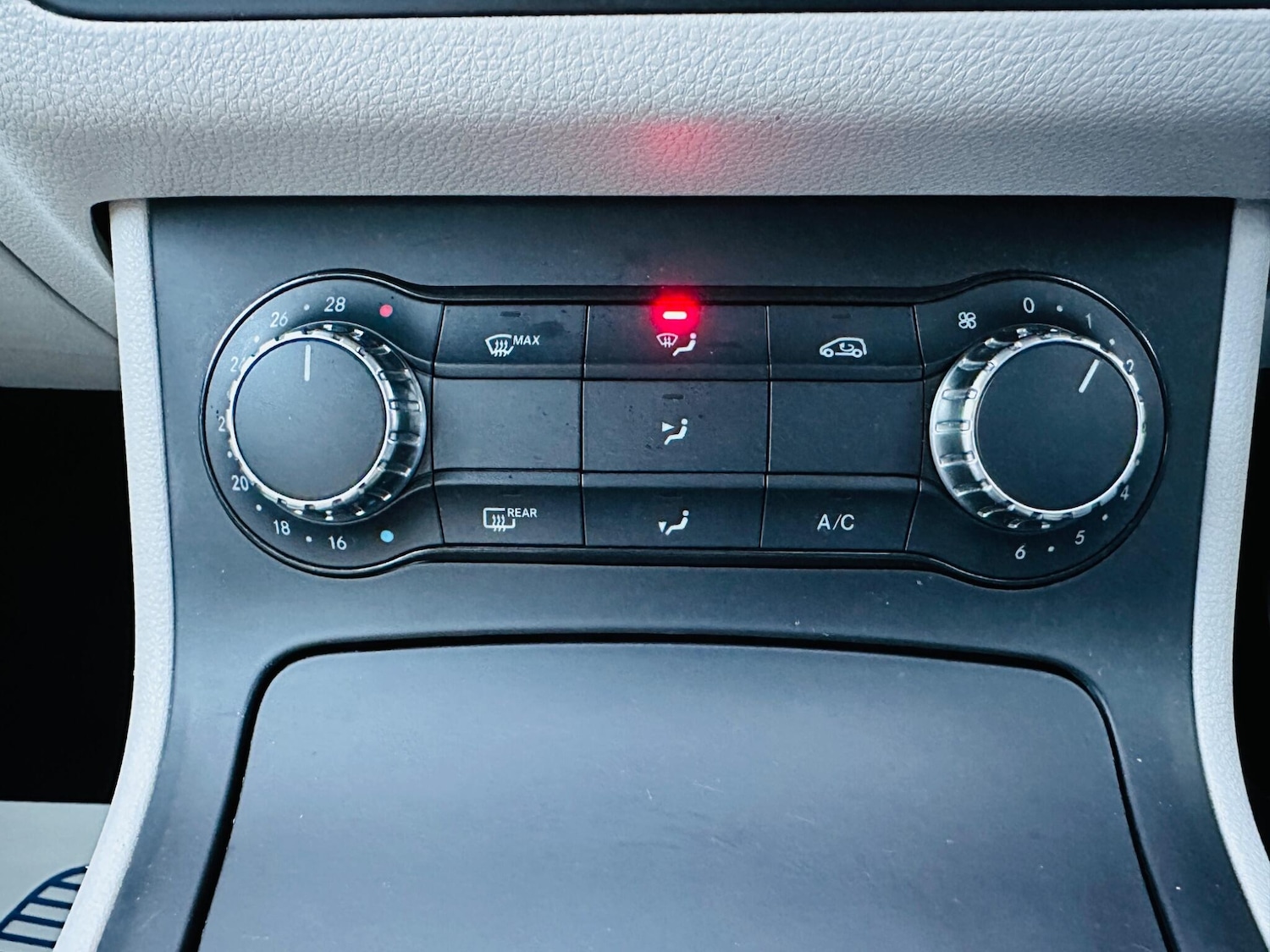 Used Mercedes-Benz B Class 2013 for sale - 76849628: Photo 34