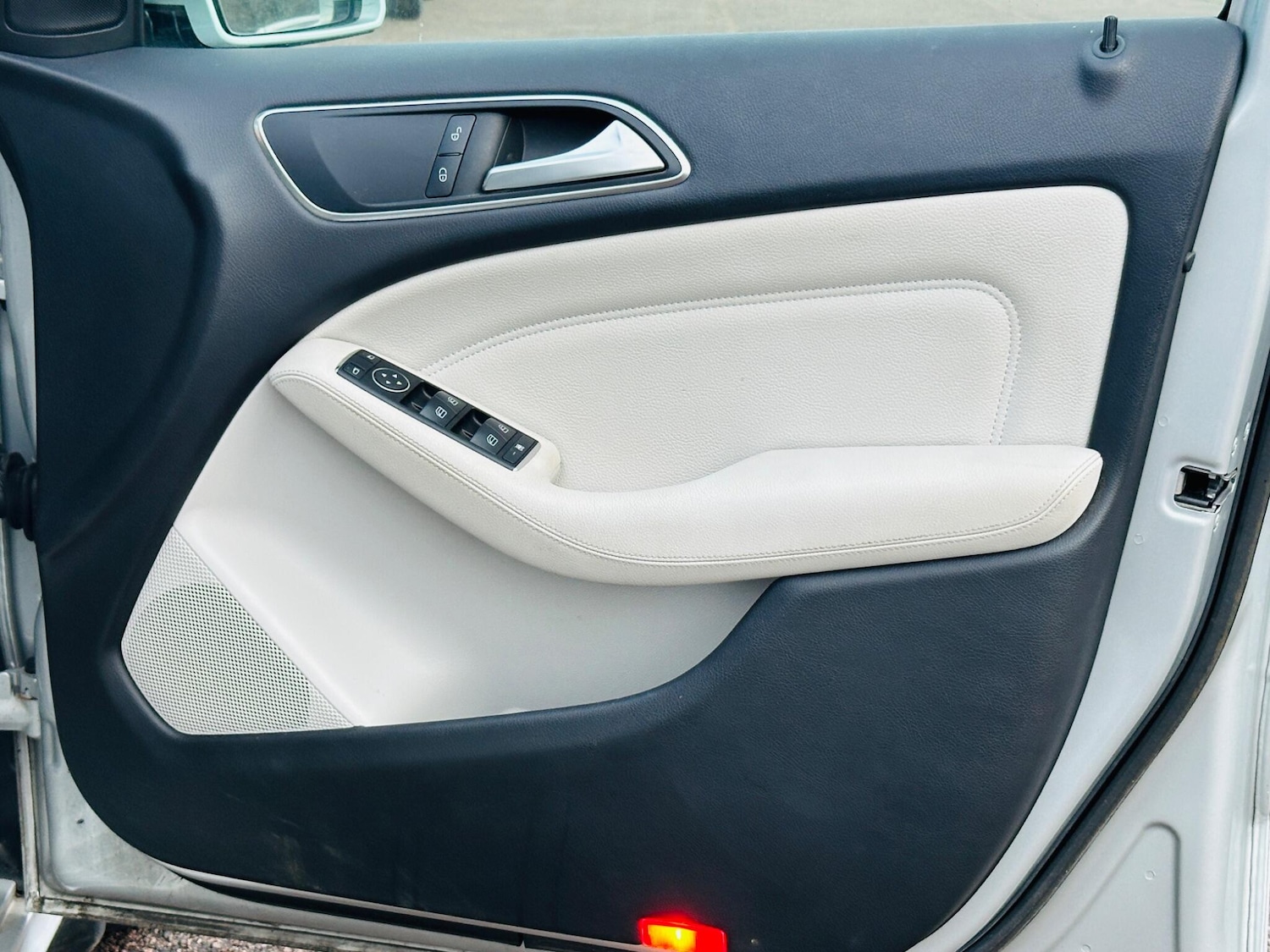 Used Mercedes-Benz B Class 2013 for sale - 76849628: Photo 38