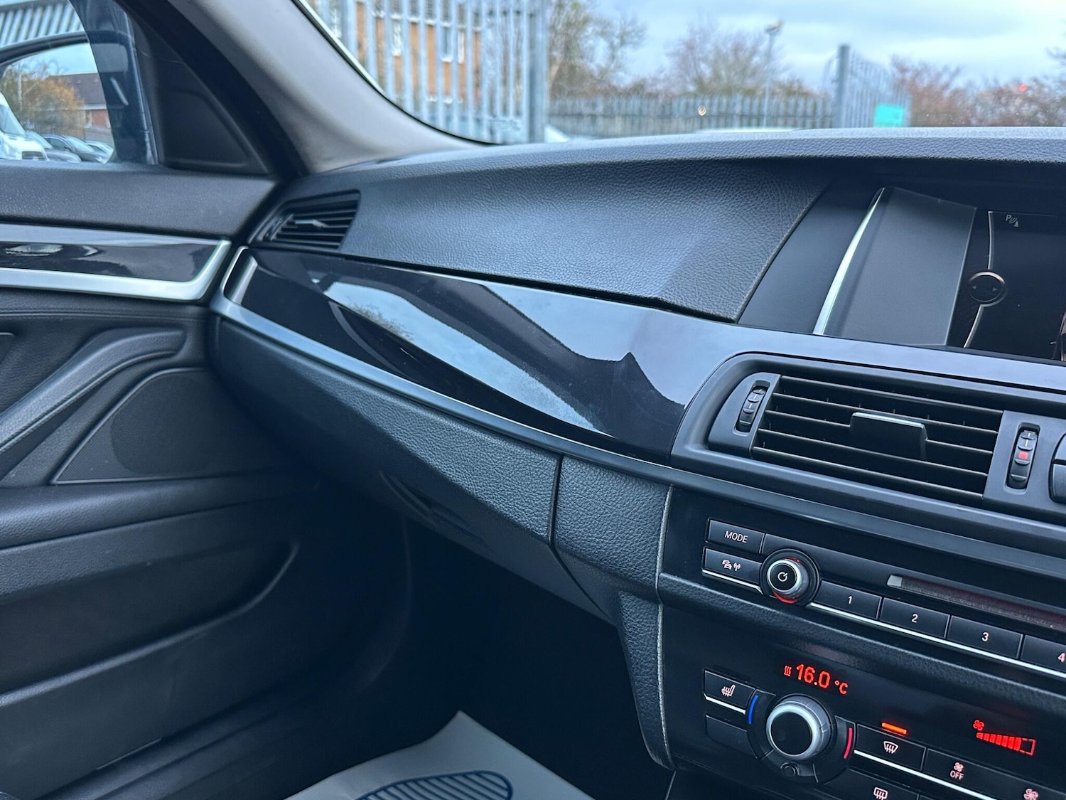 Used BMW 5 Series 2013 for sale - 76521829: Photo 25