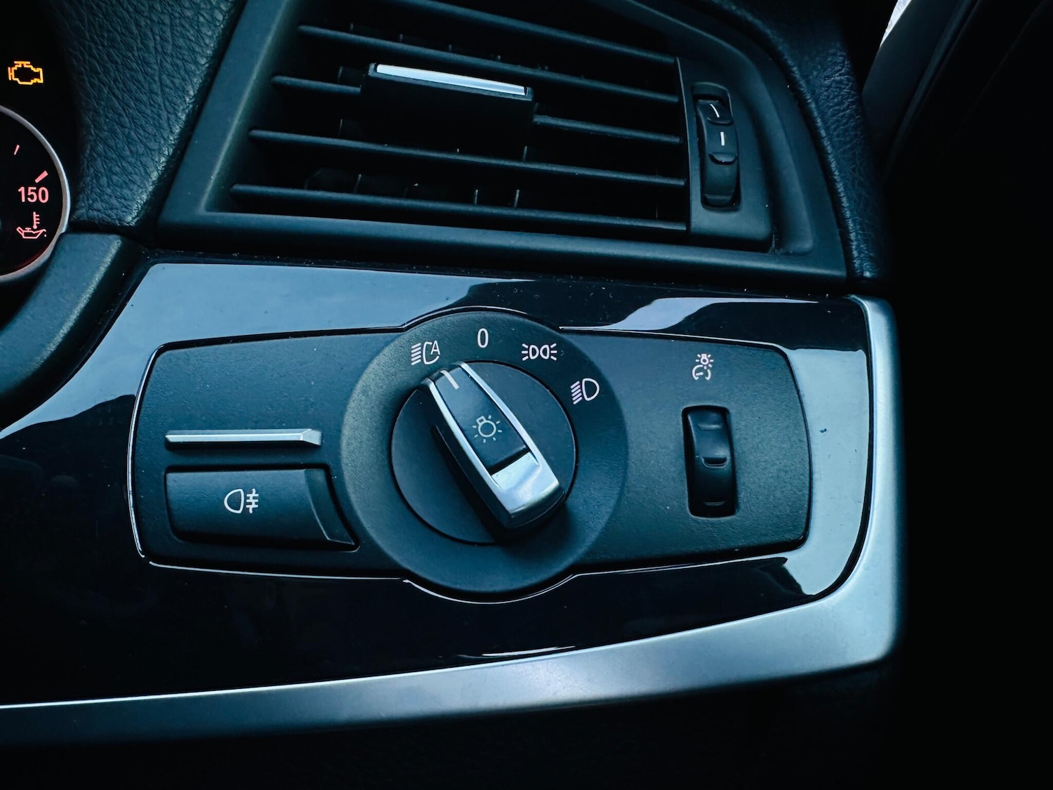 Used BMW 5 Series 2013 for sale - 76521829: Photo 32