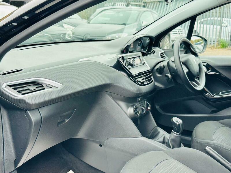 Used Peugeot 208 2016 for sale - 76251197: Photo 23