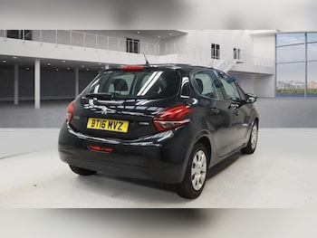 Used Peugeot 208 2016 for sale - 76251197: Photo