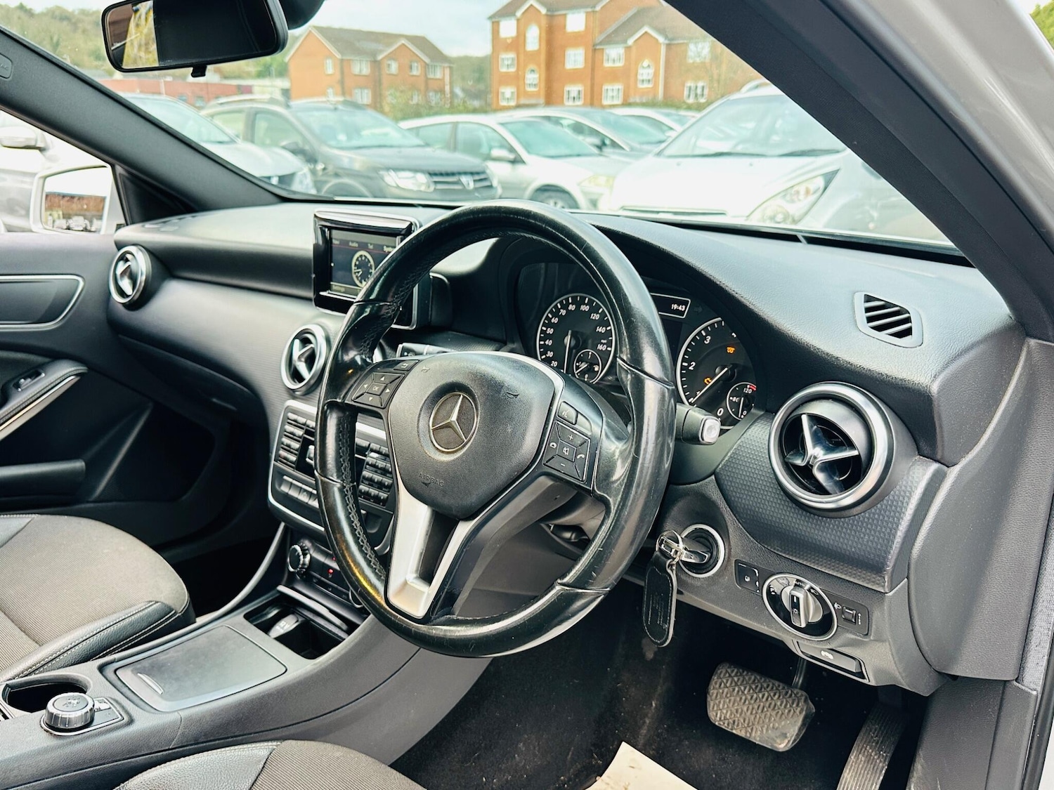 Used Mercedes-Benz A-Class 2014 for sale - 77091123: Photo 19