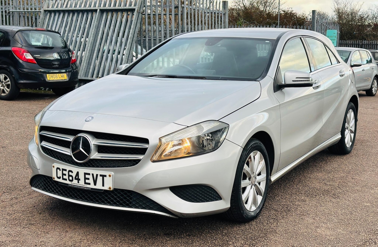 Used Mercedes-Benz A-Class 2014 for sale - 77091123: Photo 2