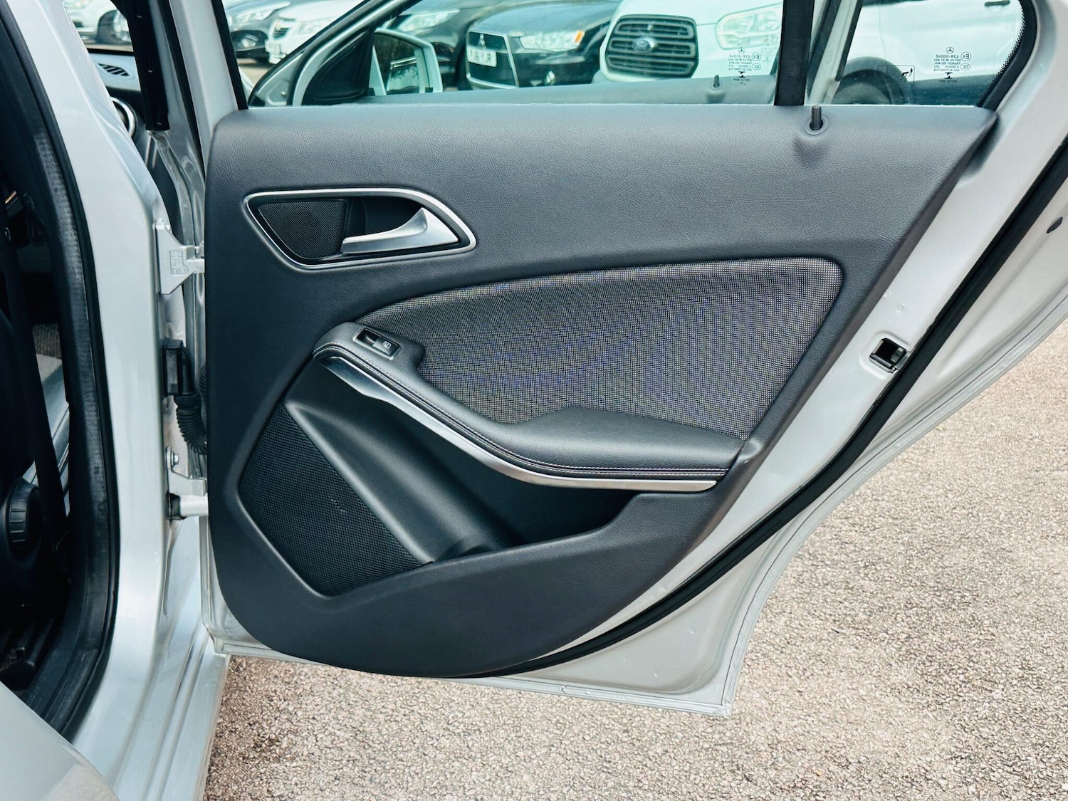 Used Mercedes-Benz A-Class 2014 for sale - 77091123: Photo 32