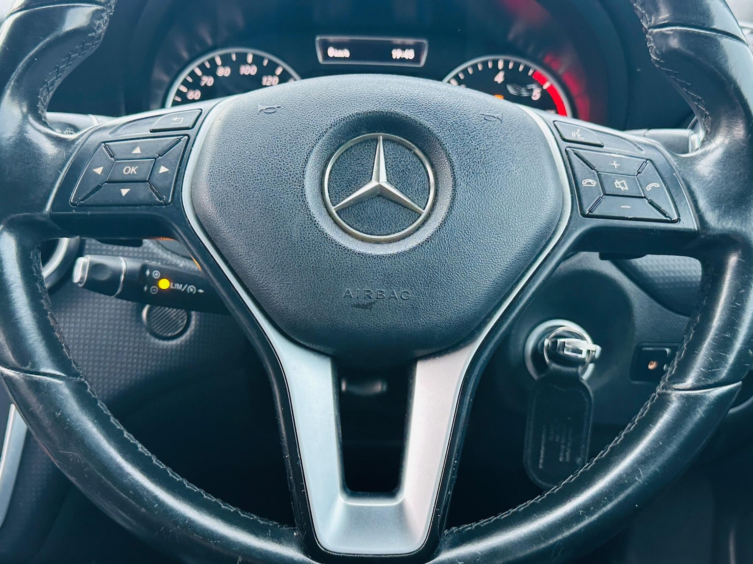 Used Mercedes-Benz A-Class 2014 for sale - 77091123: Photo 35