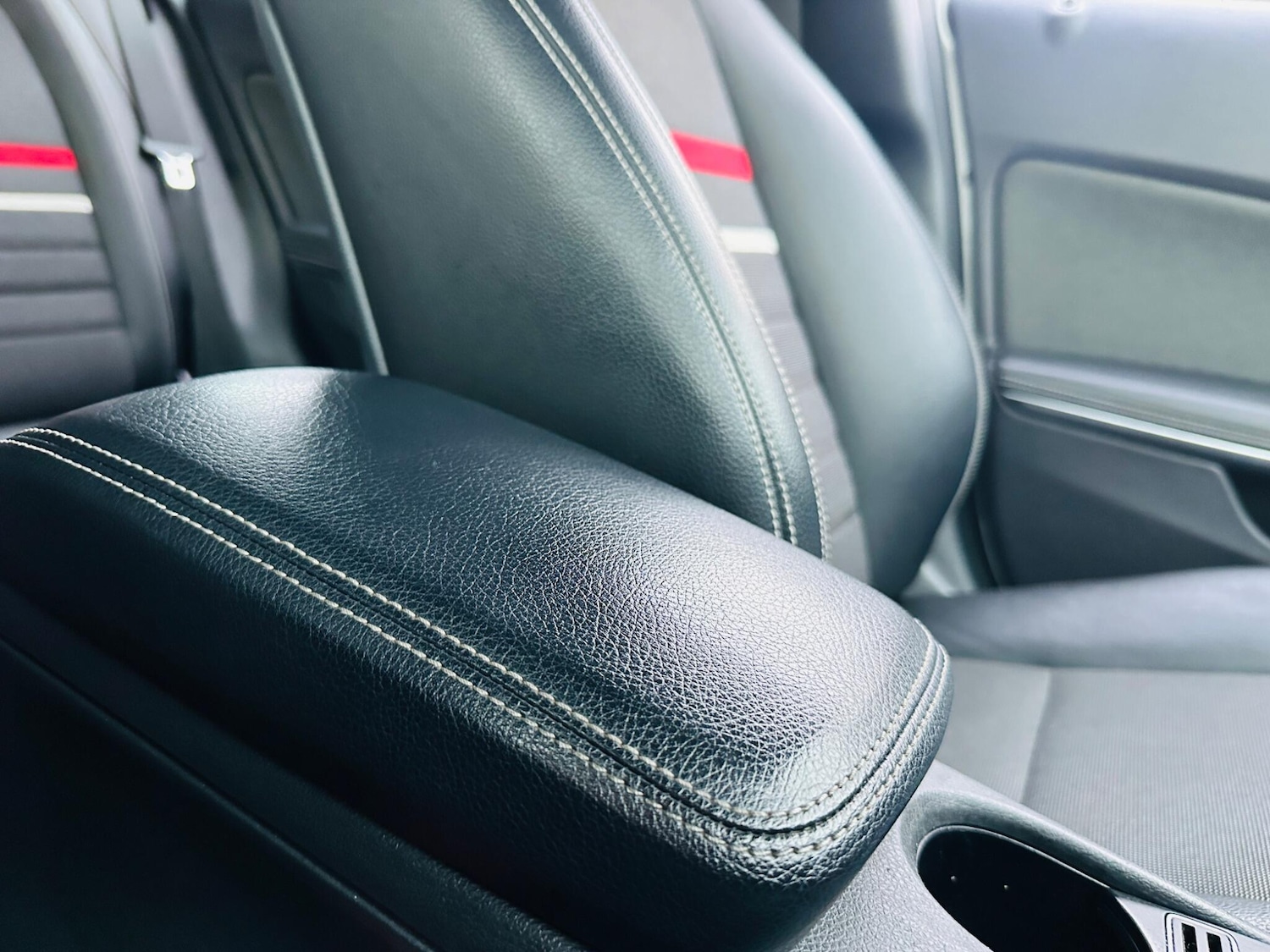 Used Mercedes-Benz A-Class 2014 for sale - 77091123: Photo 43