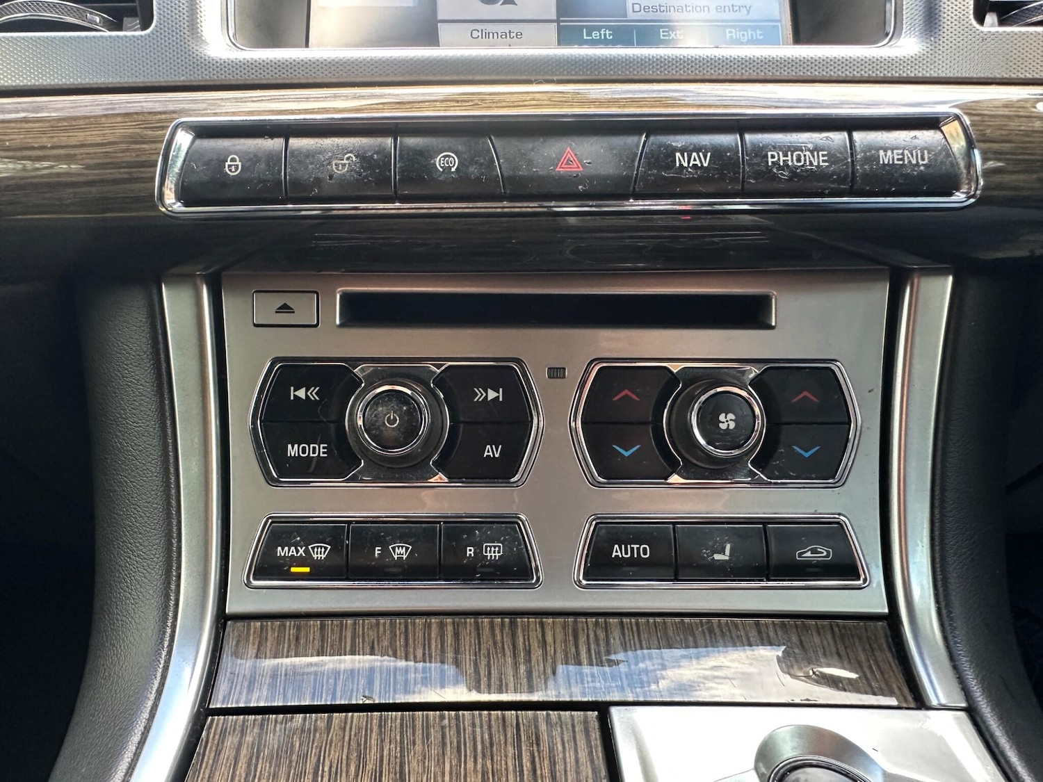 Used Jaguar XF 2014 for sale - 76123025: Photo 32