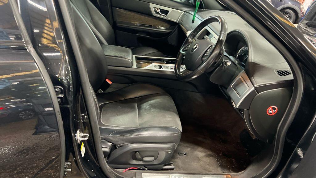 Used Jaguar XF 2014 for sale - 76123025: Photo 9