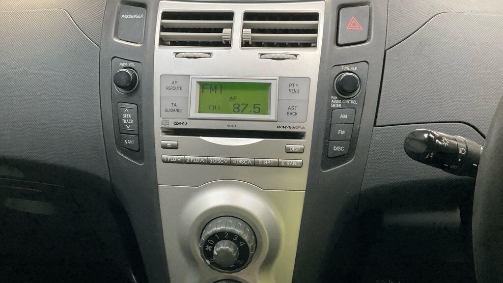 Used Toyota Yaris for sale - 78057694: Photo 9