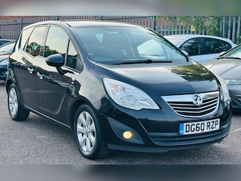 2011 (60) - 1.4i 16V SE 5dr