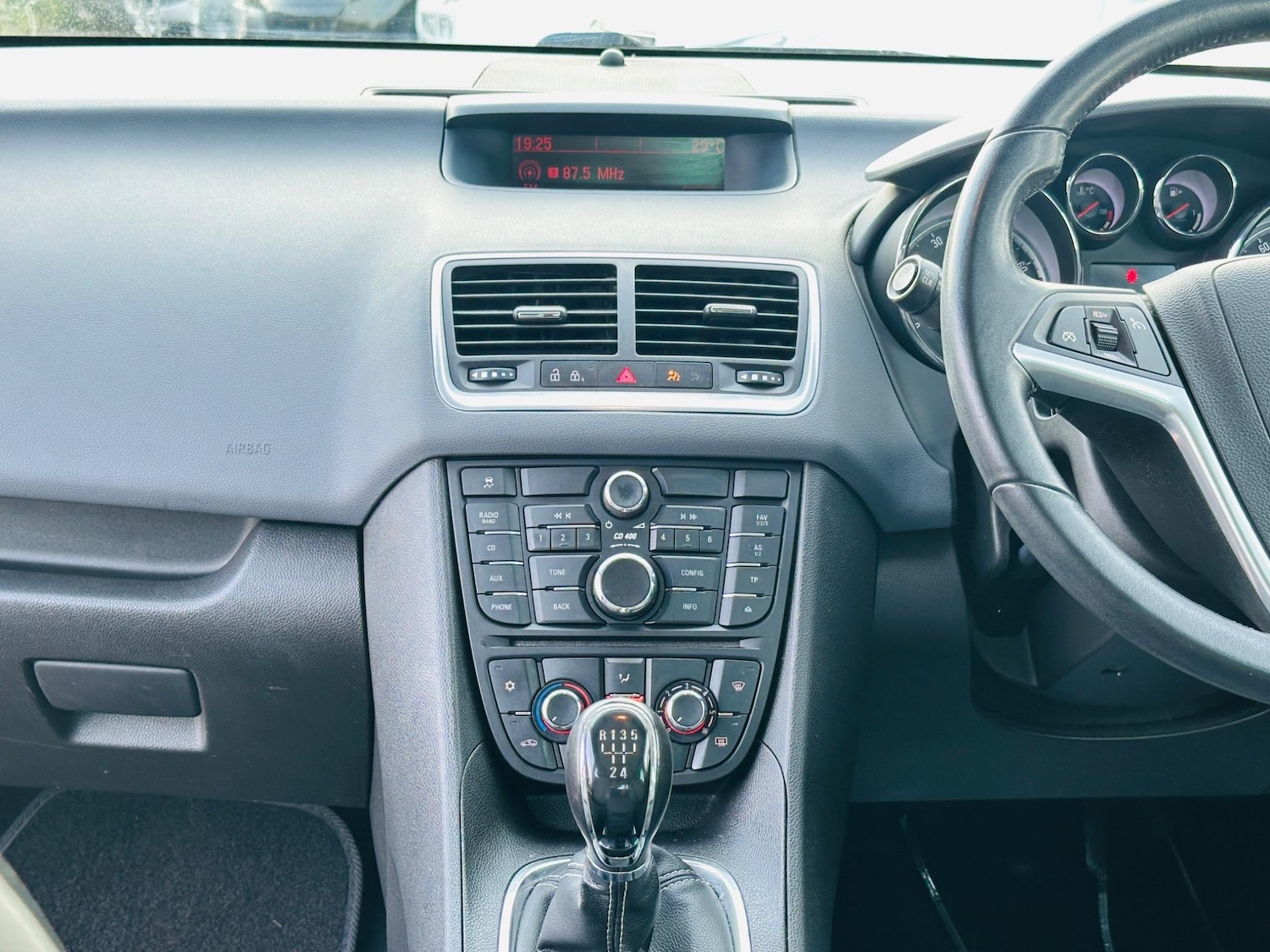 Used Vauxhall Meriva 2011 for sale - 77109918: Photo 22