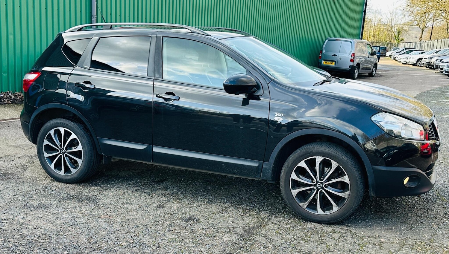 Used Nissan Qashqai 2014 for sale - 77559423: Photo 2