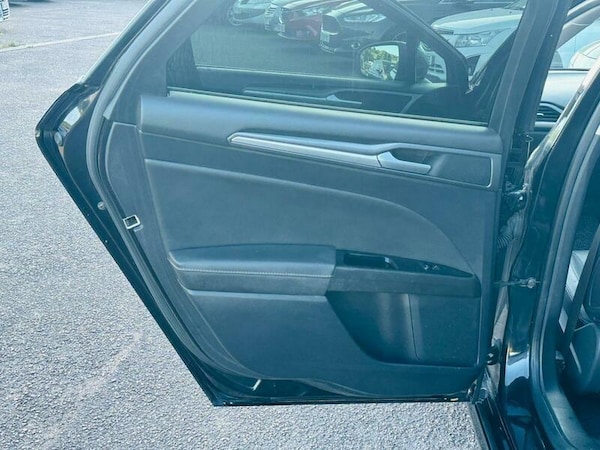 Used Ford Mondeo 2015 for sale - 75670251: Photo 40