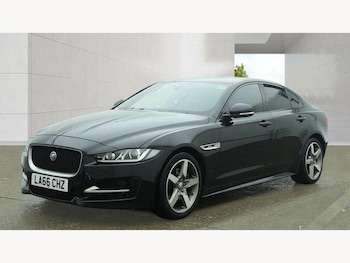 Used Jaguar XE 2017 for sale - 78789905: Photo