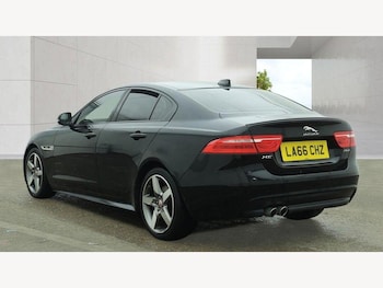 Used Jaguar XE 2017 for sale - 78789905: Photo