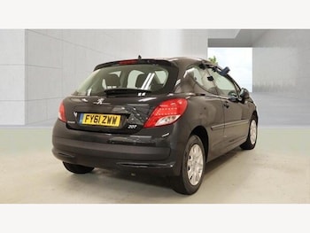 Used Peugeot 207 2011 for sale - 79117427: Photo
