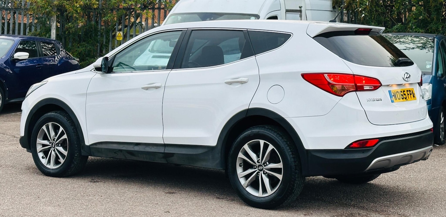 Used Hyundai Santa Fe 2016 for sale - 75990940: Photo 3