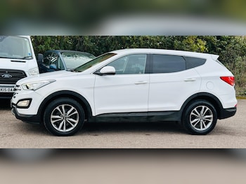 Used Hyundai Santa Fe 2016 for sale - 75990940: Photo 4