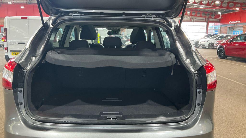 Used Nissan Qashqai 2016 for sale - 78072382: Photo 11