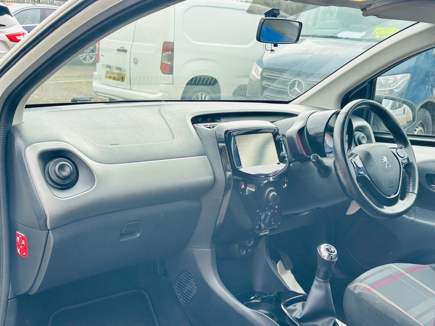 Used Peugeot 108 2015 for sale - 77425943: Photo 17