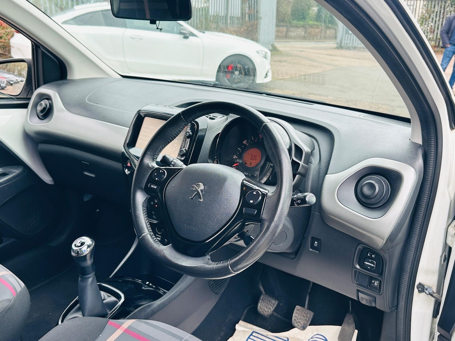 Used Peugeot 108 2015 for sale - 77425943: Photo 18