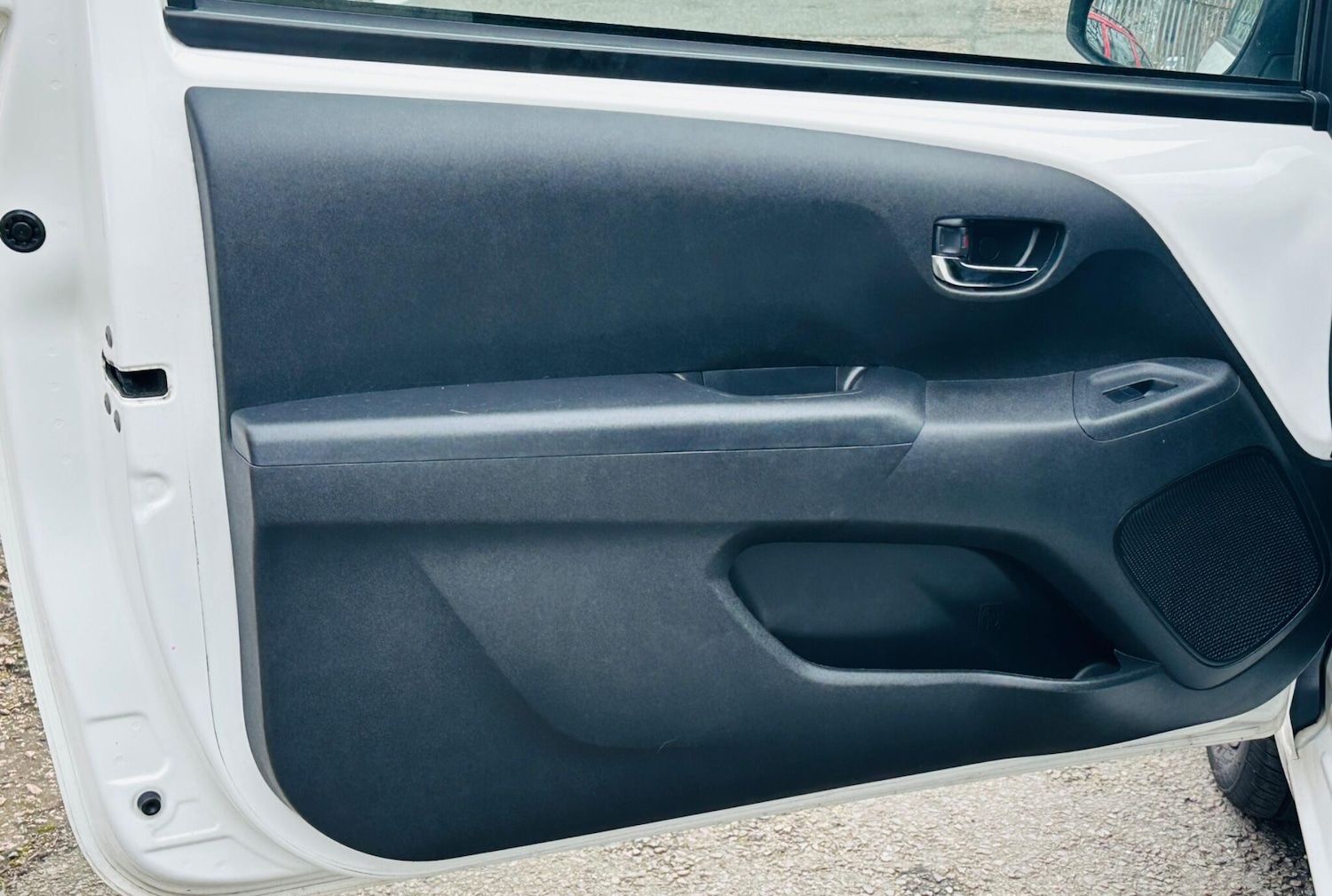 Used Peugeot 108 2015 for sale - 77425943: Photo 28