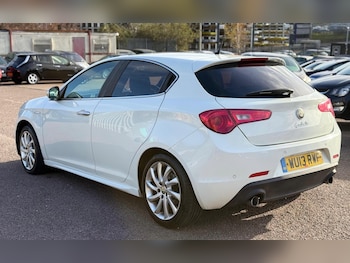 Used Alfa Romeo Giulietta 2013 for sale - 76771637: Photo