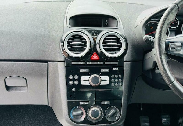 Used Vauxhall Corsa 2014 for sale - 75552976: Photo 42