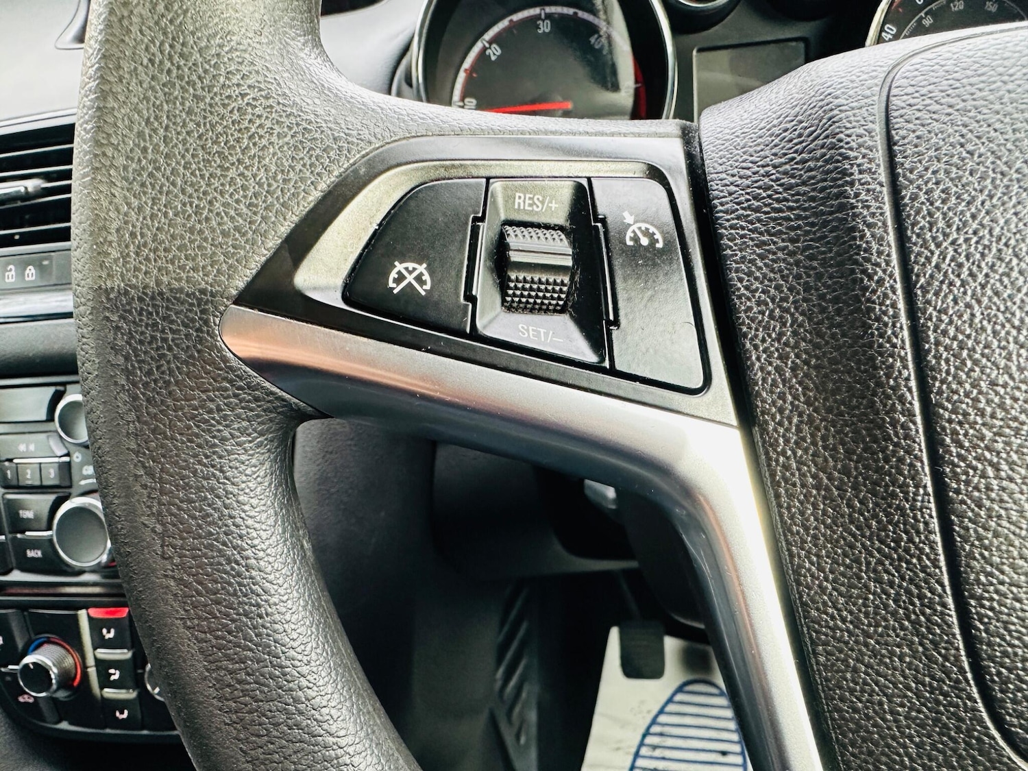 Used Vauxhall Meriva for sale - 77992919: Photo 28