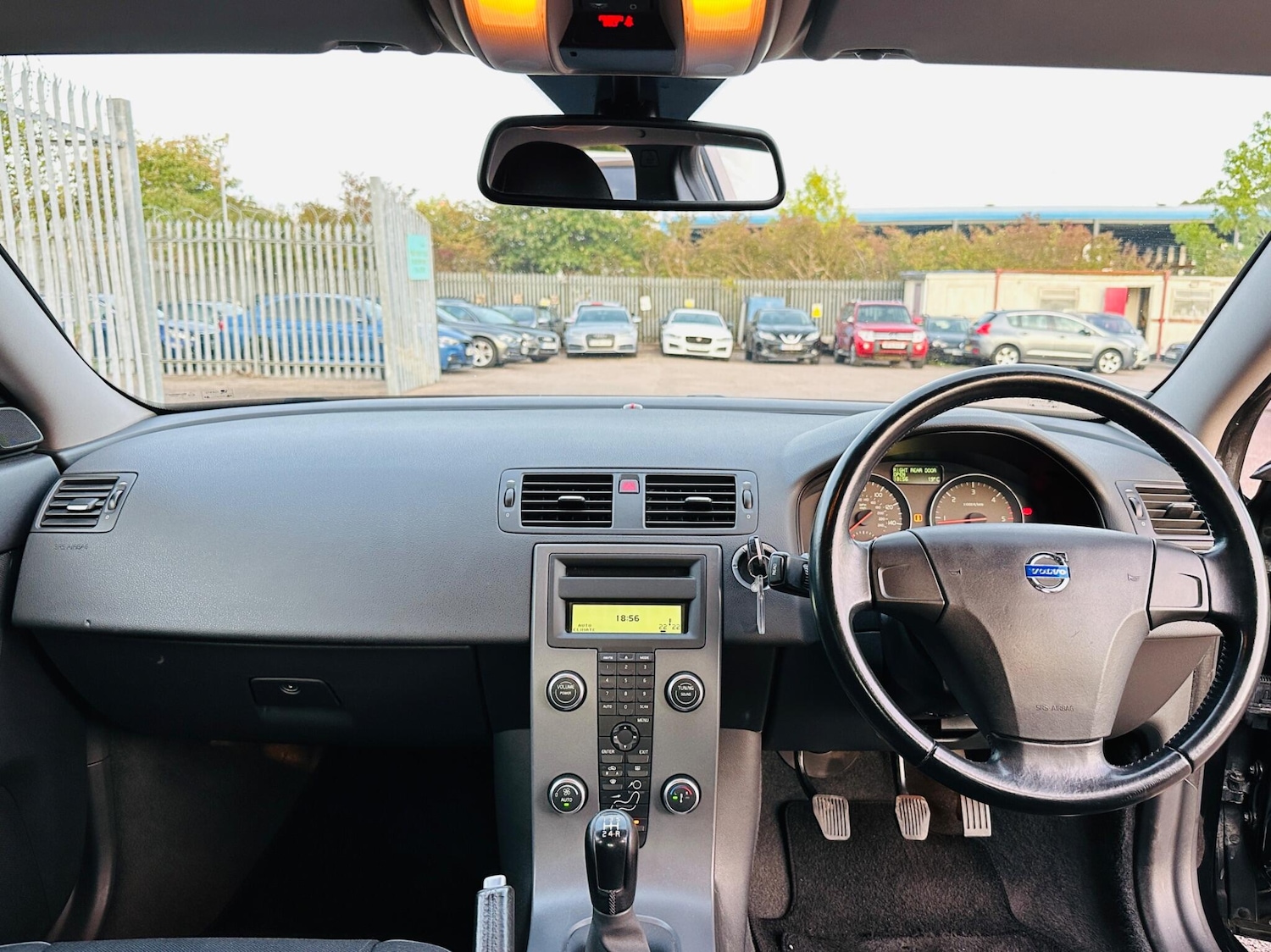 Used Volvo S40 2010 for sale - 76988966: Photo 15