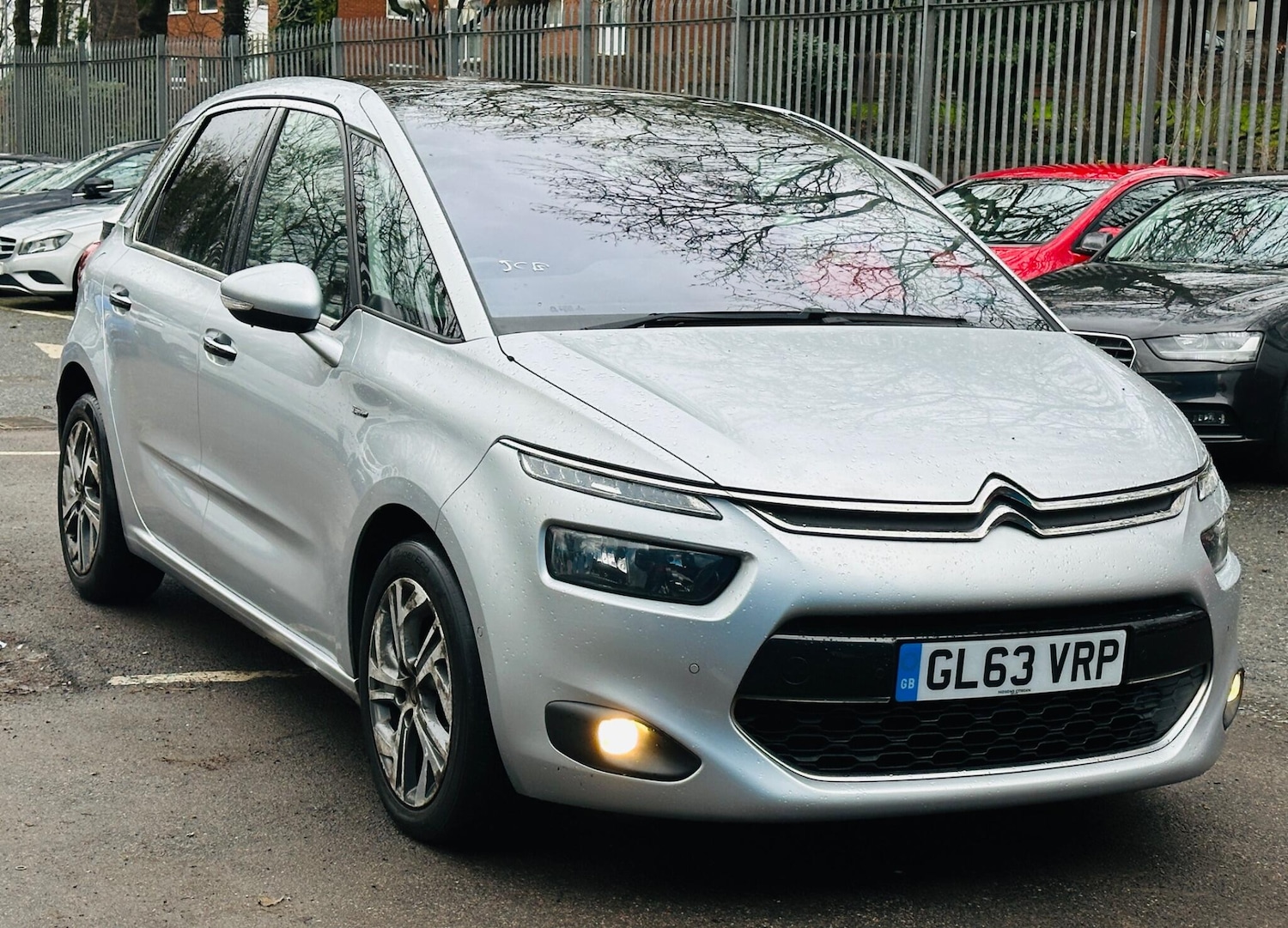 Used Citroen C4 Picasso 2013 for sale - 77120863: Photo 7