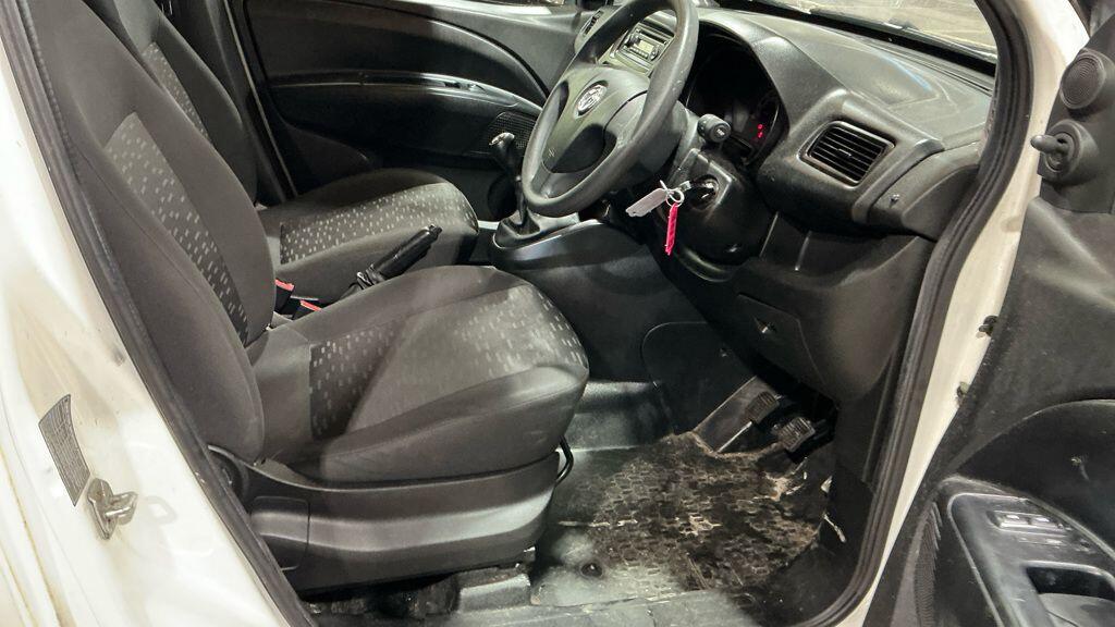 Used Vauxhall Combo 2018 for sale - 77783139: Photo 10