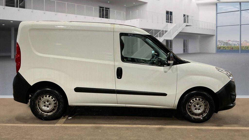 Used Vauxhall Combo 2018 for sale - 77783139: Photo 5