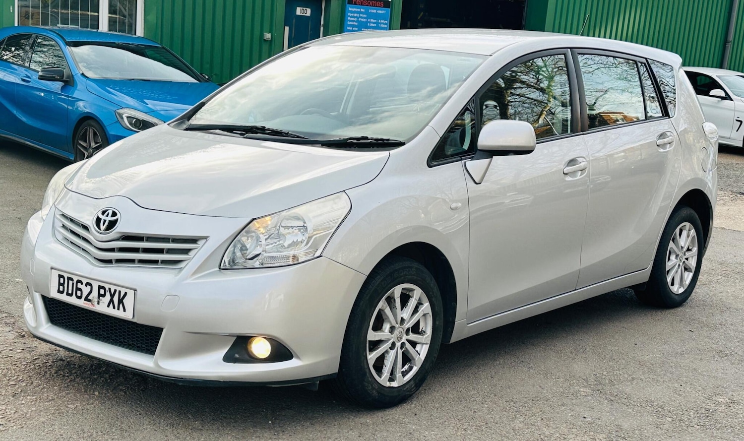 Used Toyota Verso 2012 for sale - 77559348: Photo 11