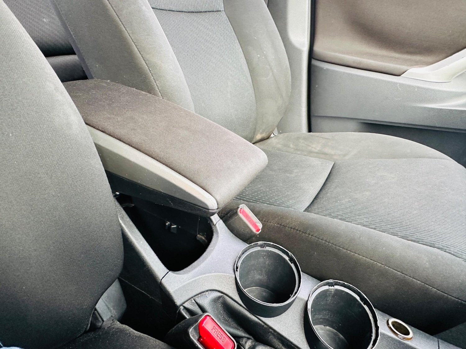 Used Toyota Verso 2012 for sale - 77559348: Photo 25