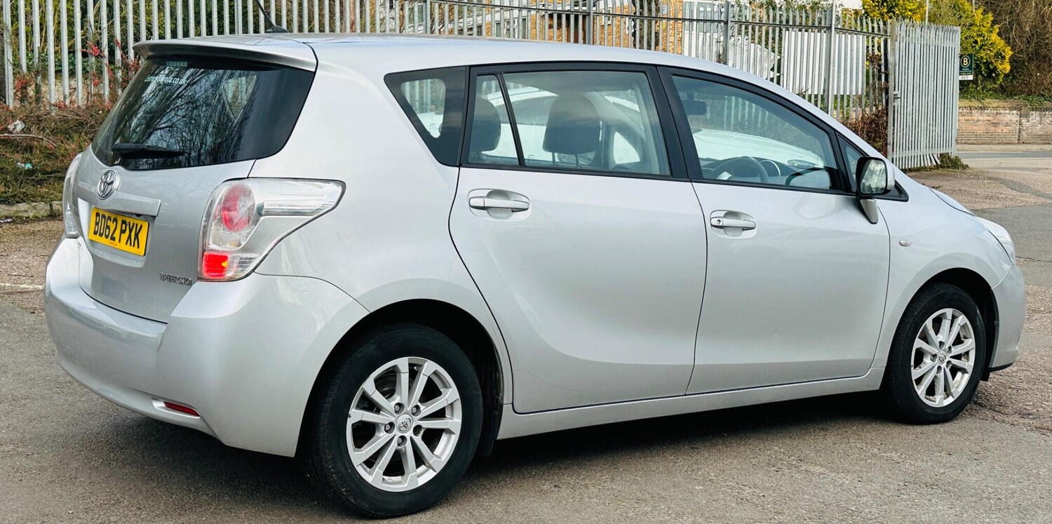 Used Toyota Verso 2012 for sale - 77559348: Photo 46