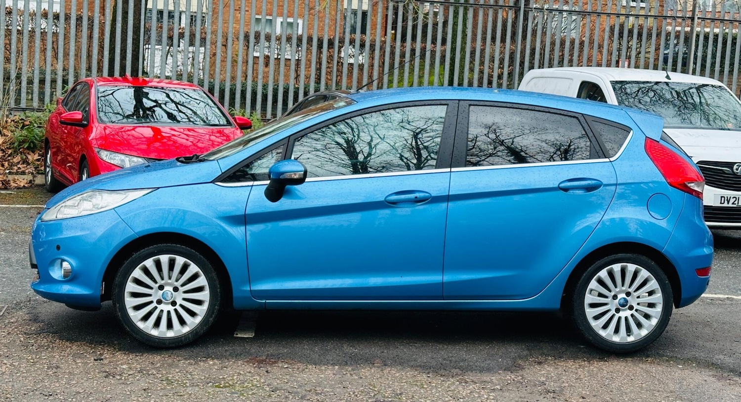 Used Ford Fiesta 2010 for sale - 77142922: Photo 10