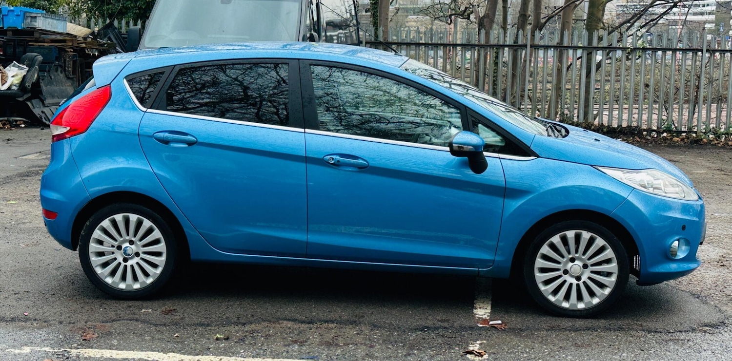 Used Ford Fiesta 2010 for sale - 77142922: Photo 14